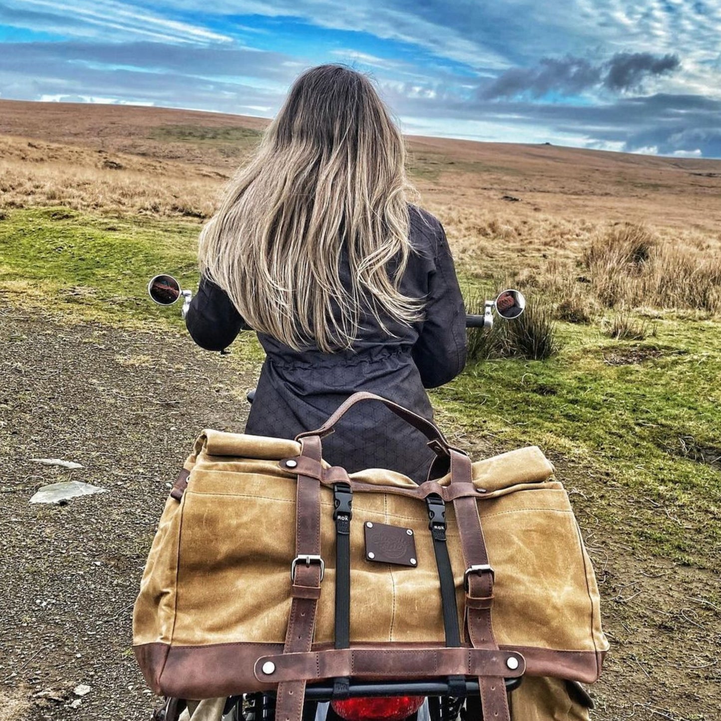 The Langsett Motorcycle Tail Bag - Sand