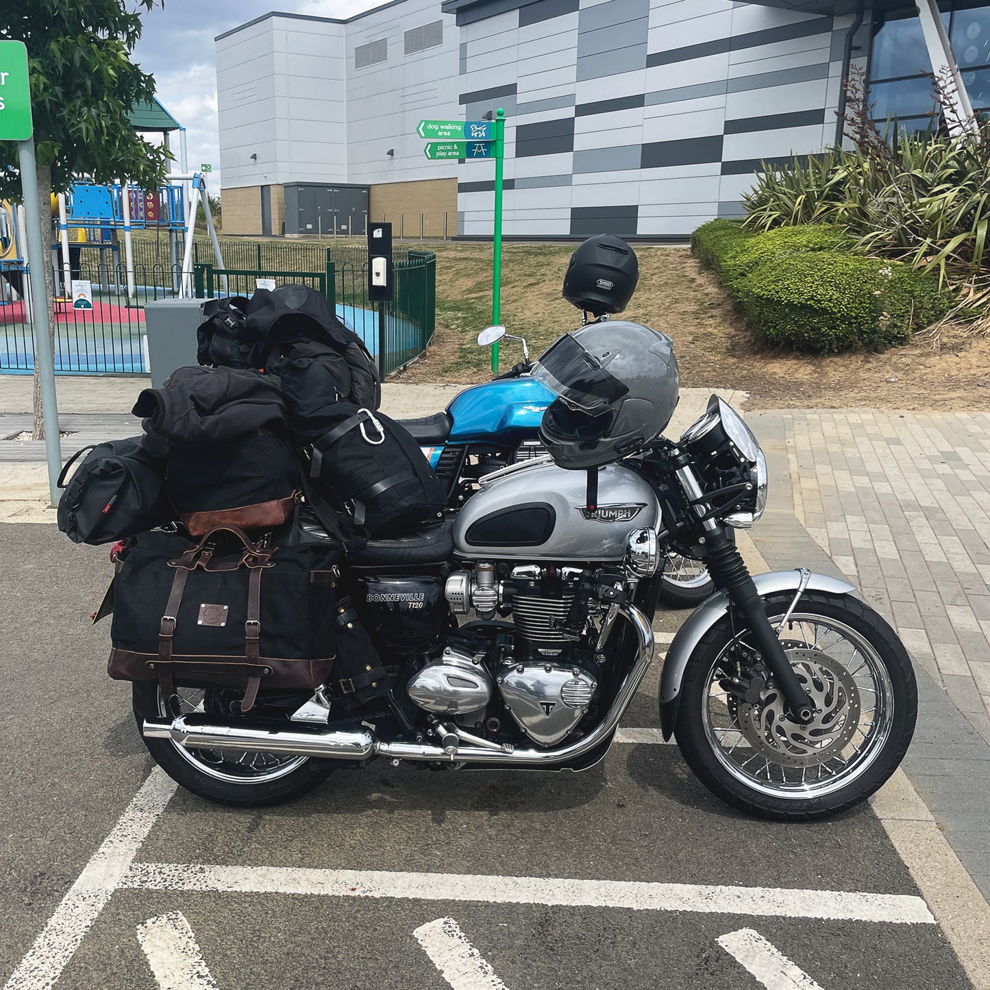 The Langsett Motorcycle Tail Bag 38L - Black