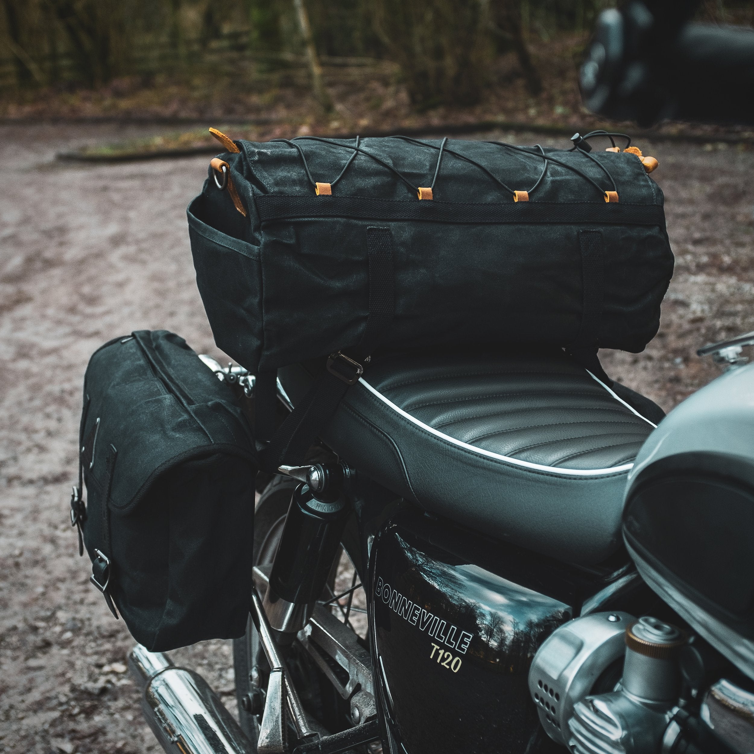 Amazon.com: Grapelet Motorcycle Tail Bag Backpack Waterproof ABS Hard Shell Motorbike  Luggage Bags Helmet Bags with Expandable Storage 24L-35L : Automotive